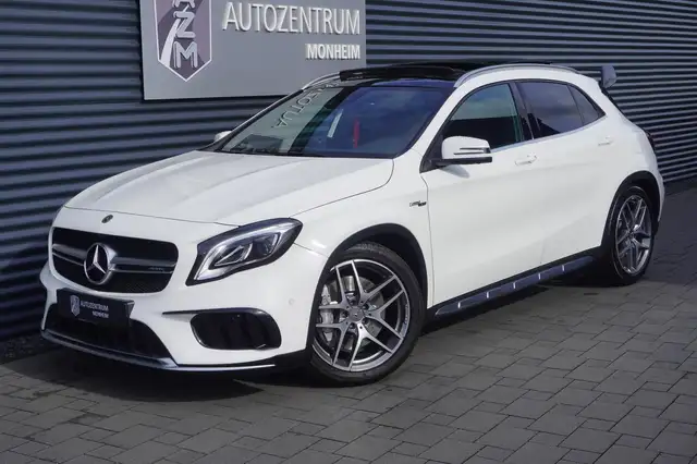 Mercedes-Benz GLA 45 AMG |ALLRAD|PANORAMA|SPORTABGAS|LED|360°|