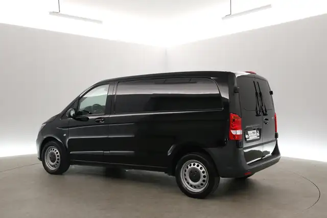Mercedes-Benz Vito view 4