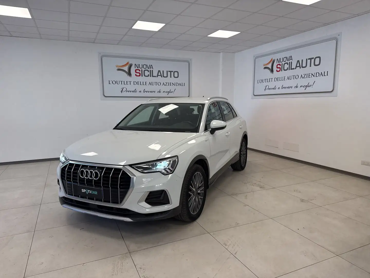Audi Q3 Q3 35 TDI quattro Business Weiß - 2