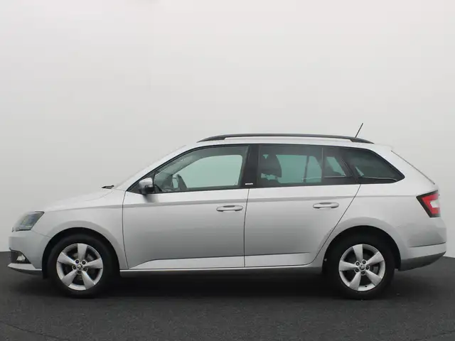 Skoda Fabia view 2
