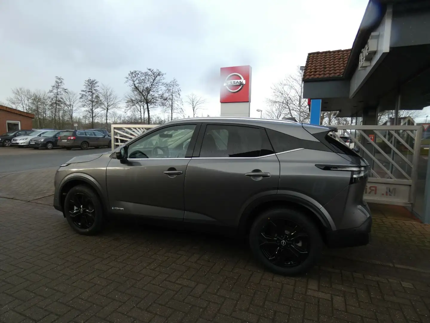 Nissan Qashqai N-Connecta 1.5 VC-T e-Power Grau - 2