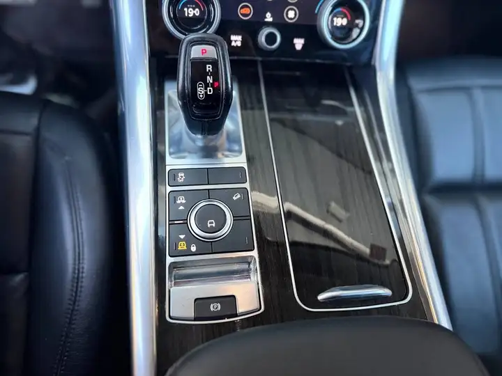 Land Rover Range Rover 2020, foto 21