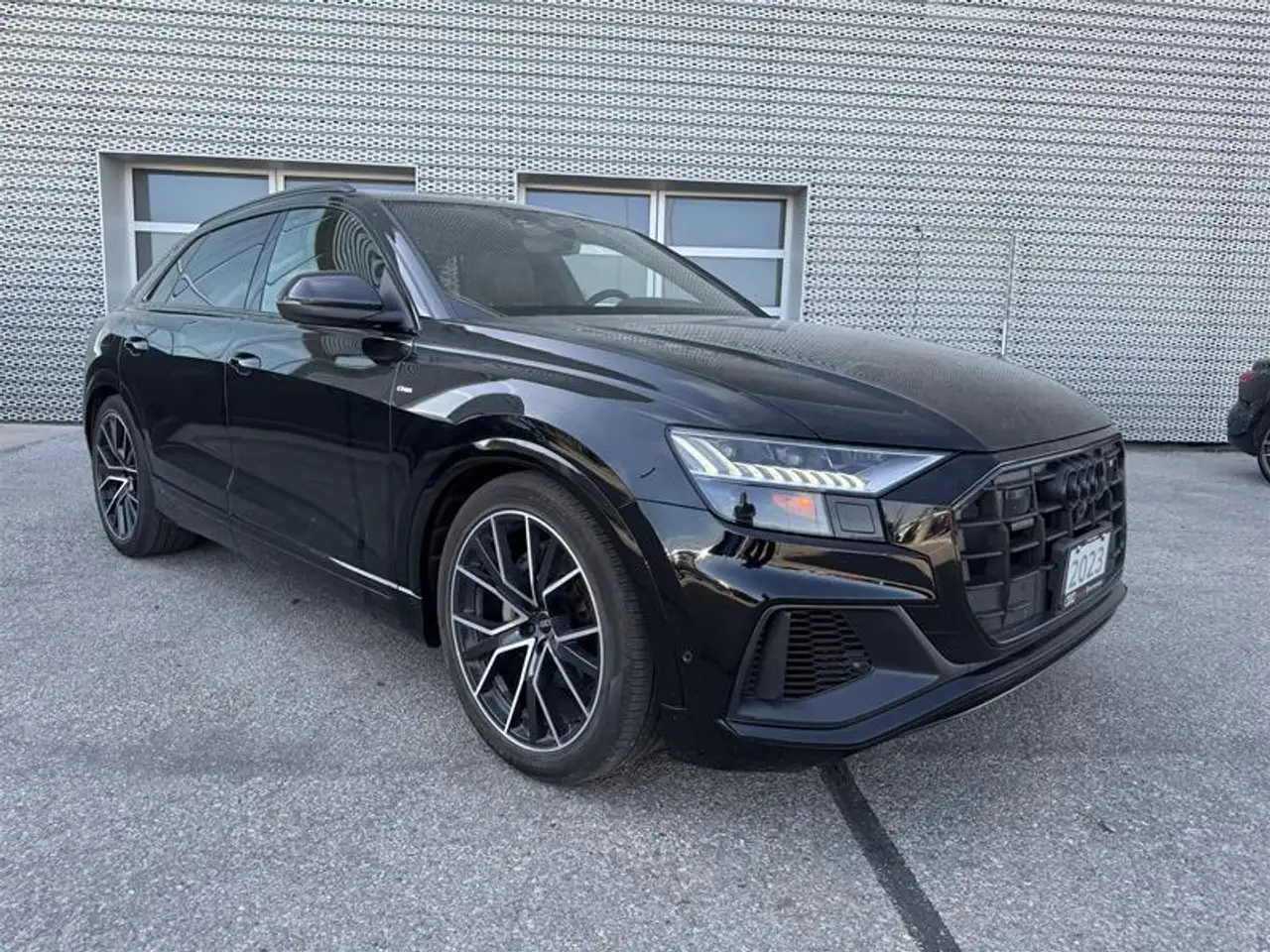2023 Audi Q8