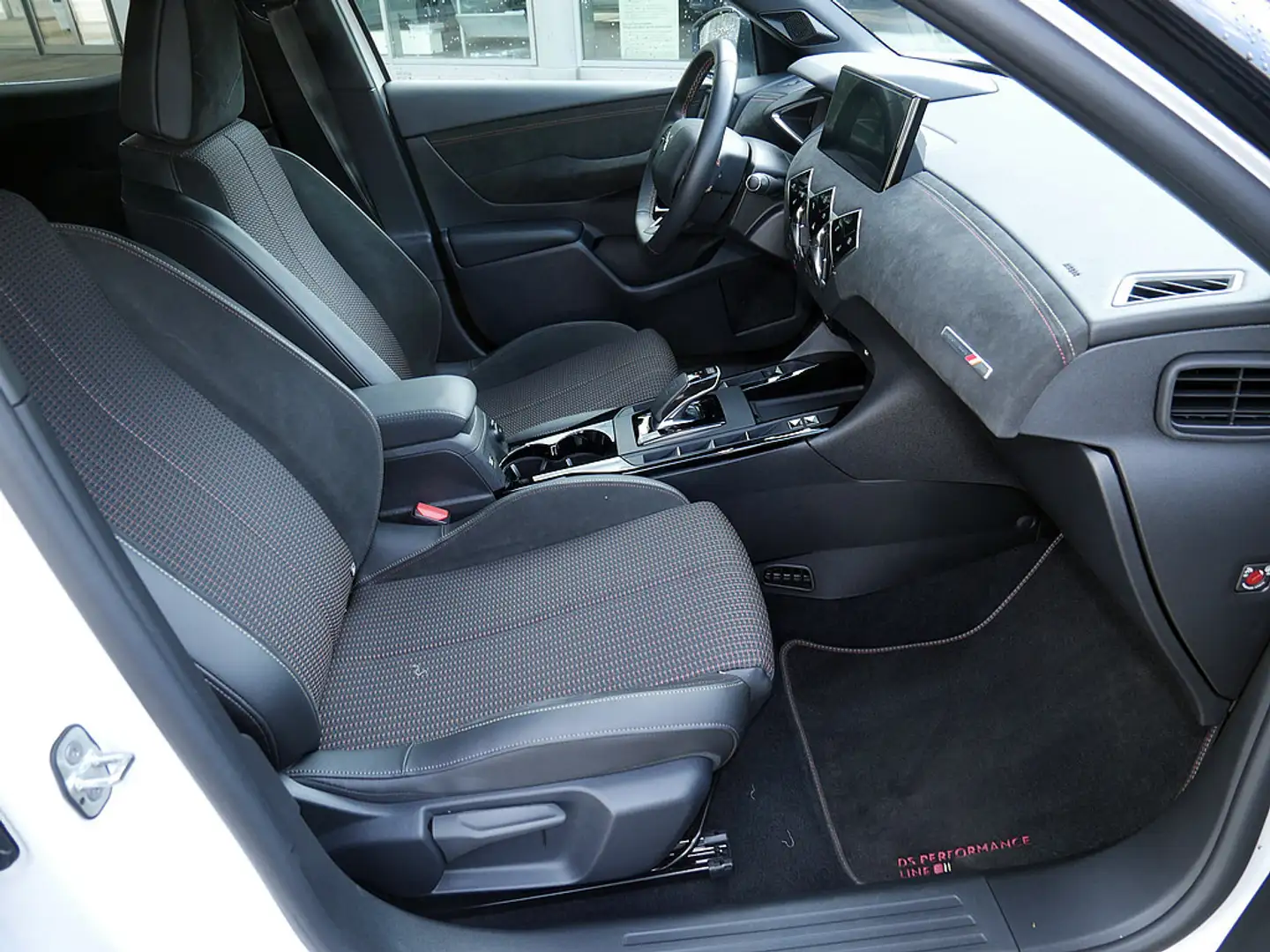 DS Automobiles DS 3 Crossback E-Tense Perfomance Line NAVI Weiß - 2