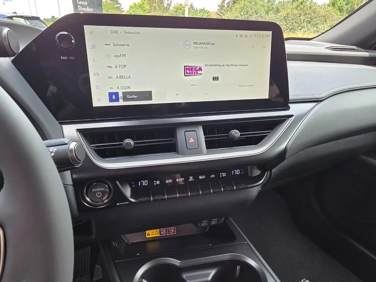 Lexus UX 300h F Sport Design 10