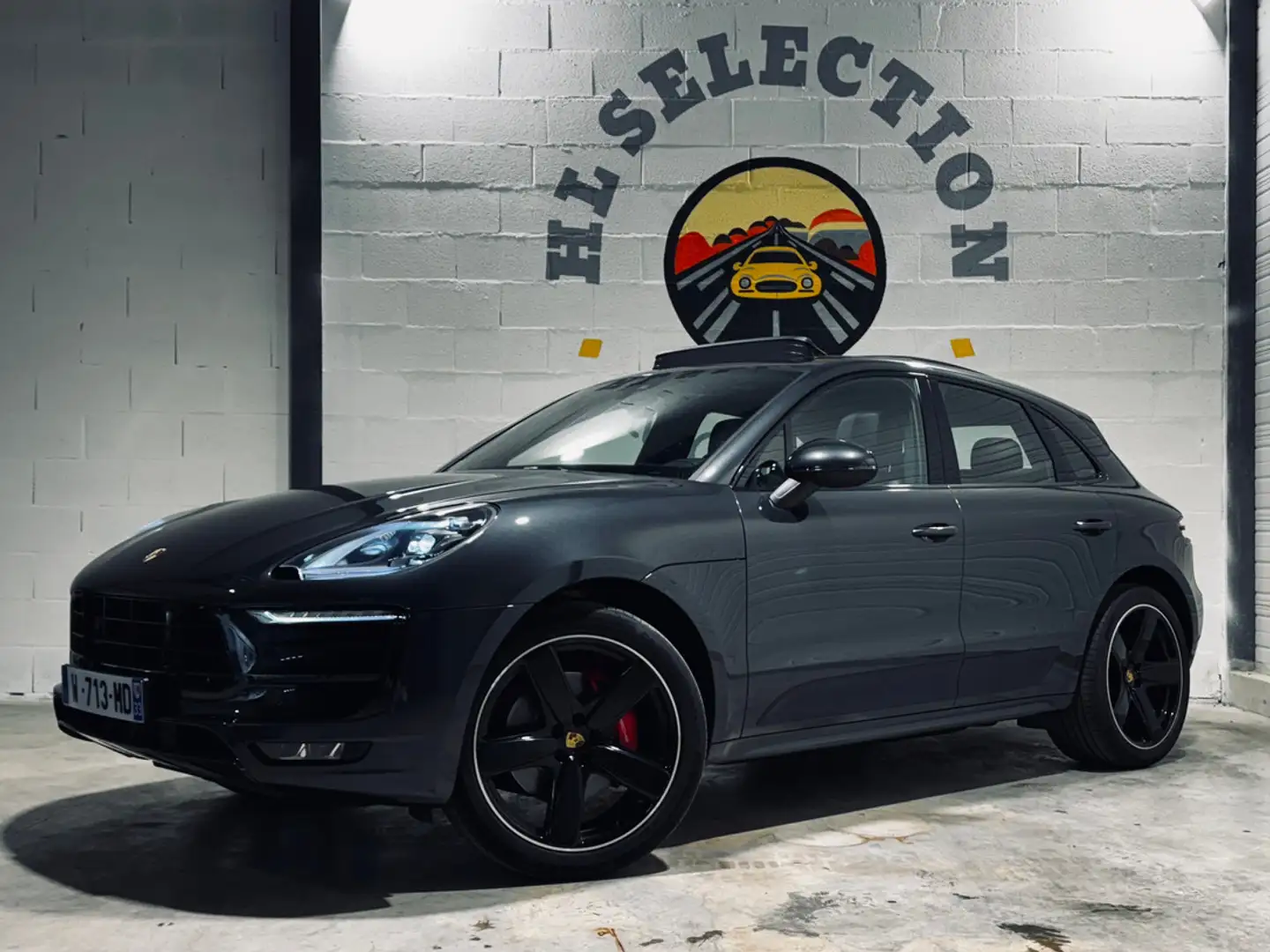 Porsche Macan GTS 360CV 1ERE MAIN TOIT PANO ECHAPPEMENT SPORT GRIS VOLCANO GARANTIE 12 MOIS Gris - 1