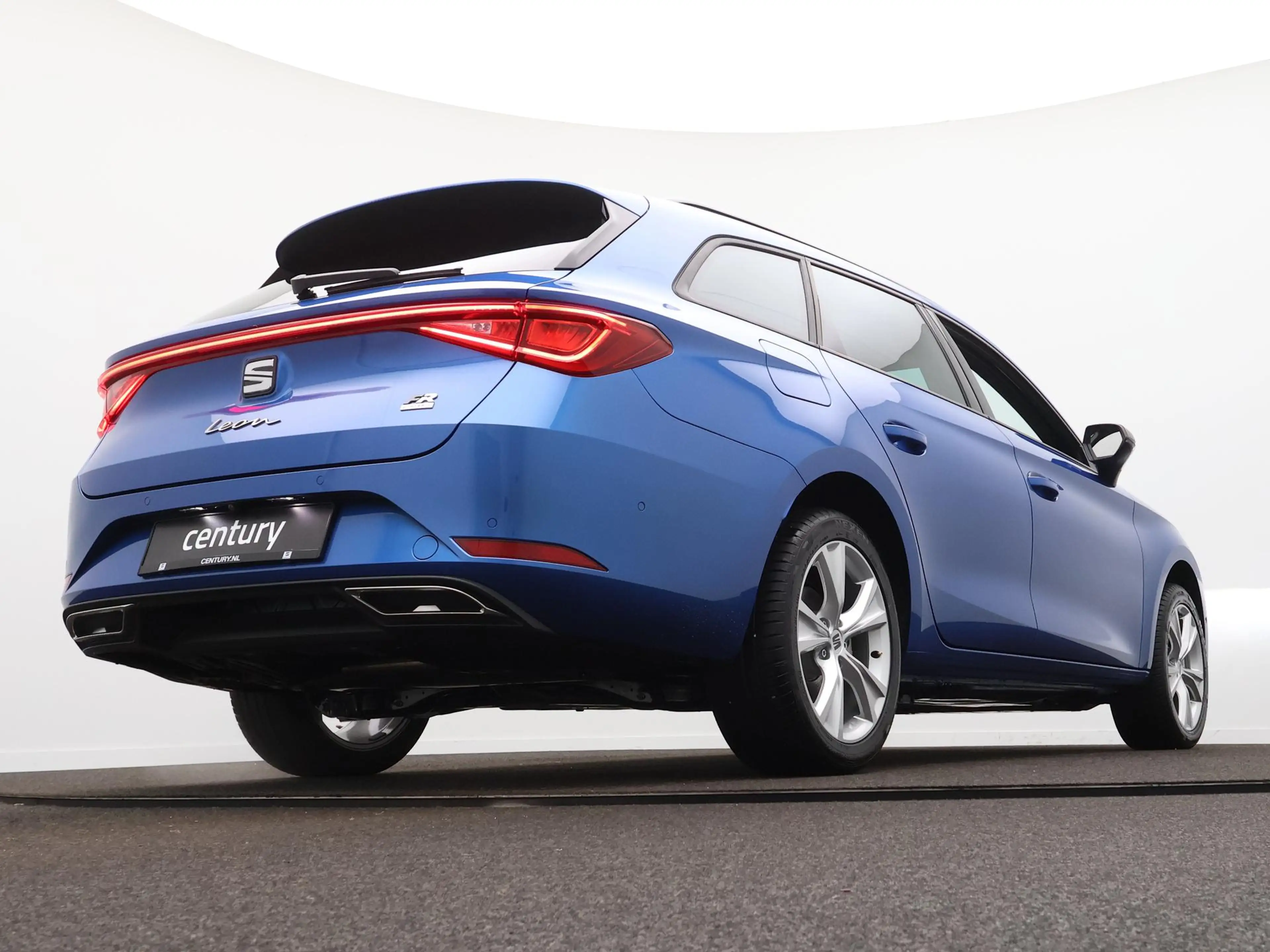 SEAT Leon e-Hybrid Sportstourer 1.5 TSI Style — photo 10