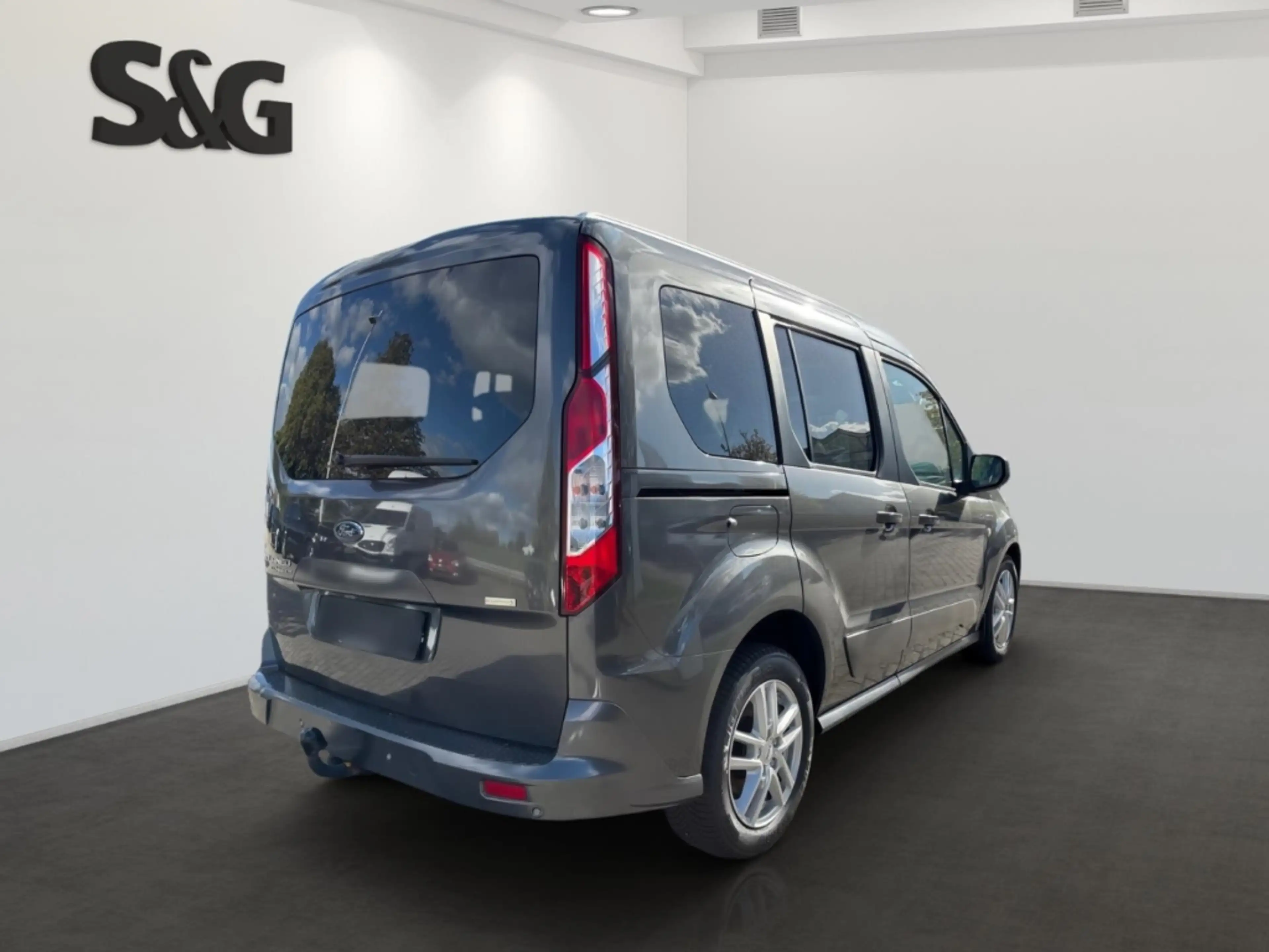 Ford Tourneo Connect Titanium 1.0 EcoBoost *Verkauf nur an Händler* — photo 3