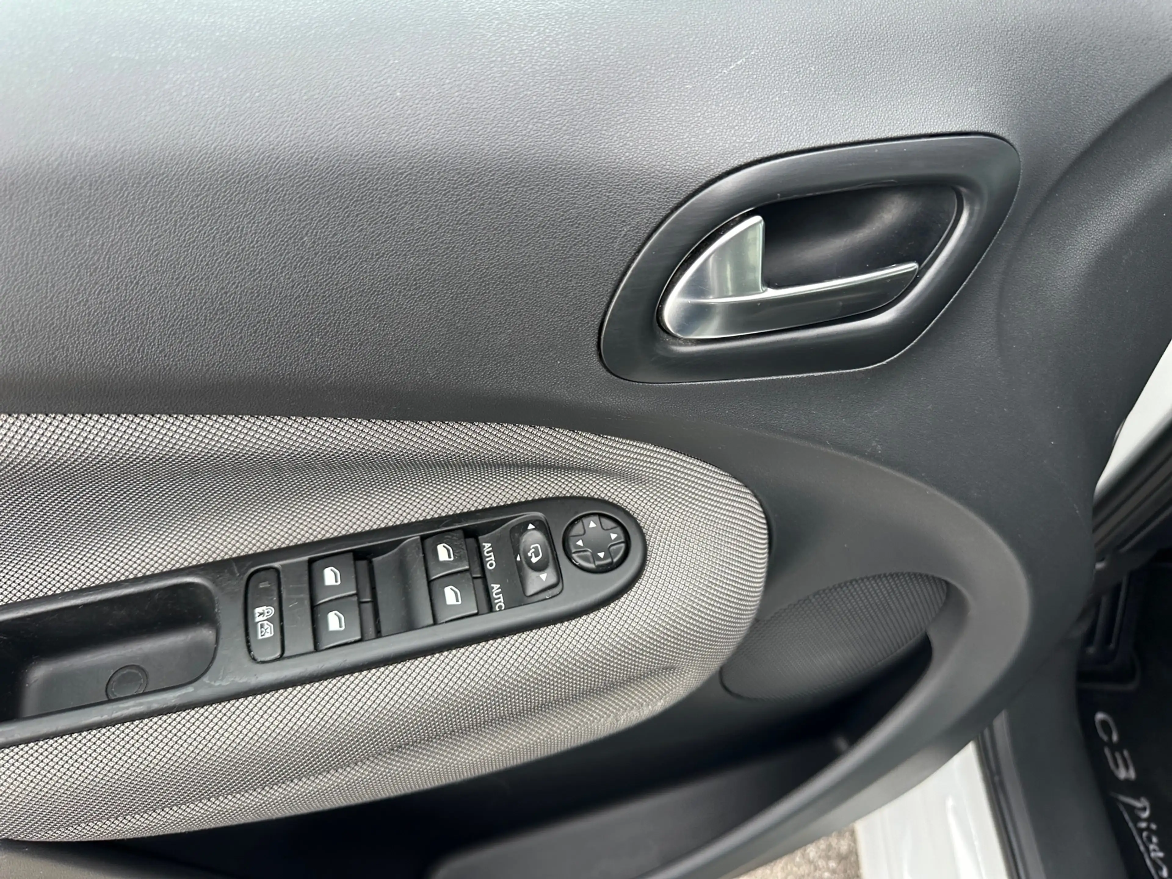 Citroen C3 Picasso C3 Picasso HDi 90 TEMPOMAT+ISOFIX — photo 13