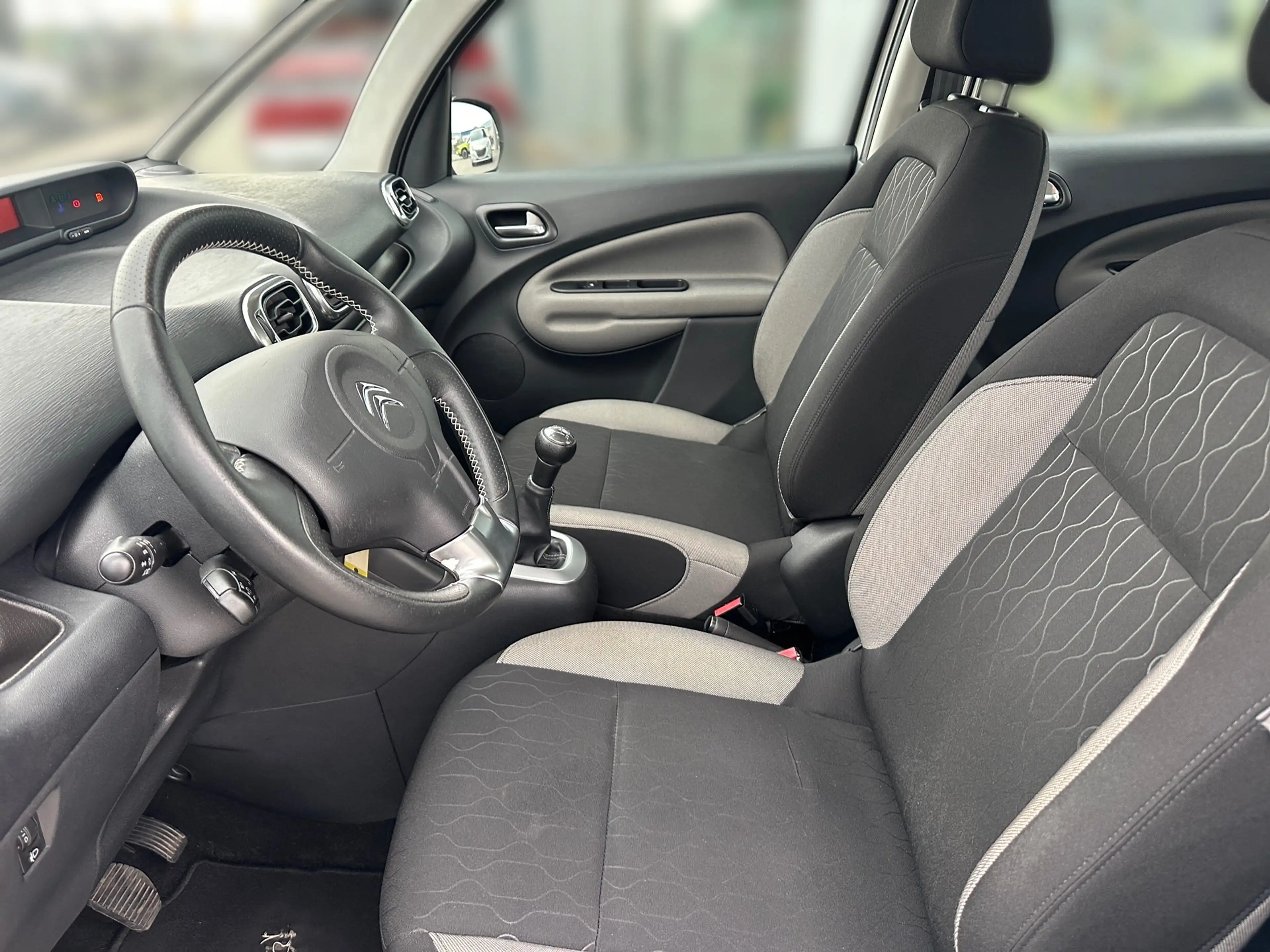 Citroen C3 Picasso C3 Picasso HDi 90 TEMPOMAT+ISOFIX — photo 12