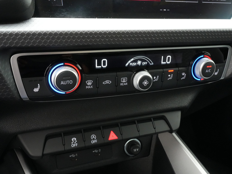Audi A1 Sportback S line S-TRON 3,99% ZINS PORT NAVI — photo 7