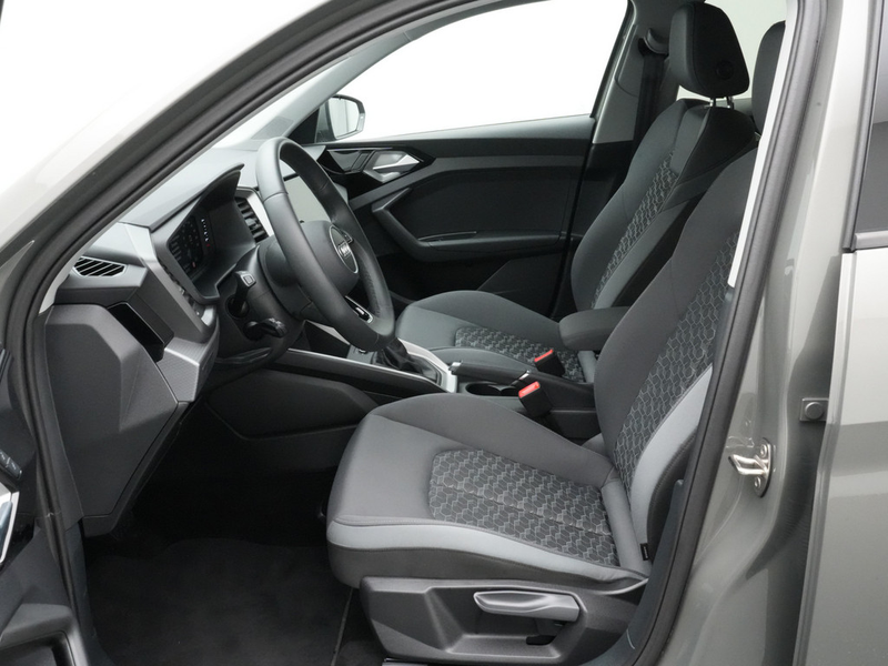 Audi A1 Sportback S line S-TRON 3,99% ZINS PORT NAVI — photo 9