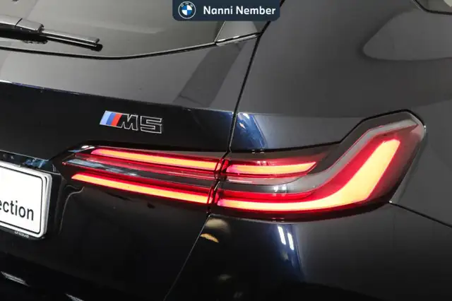 BMW M5 view 6
