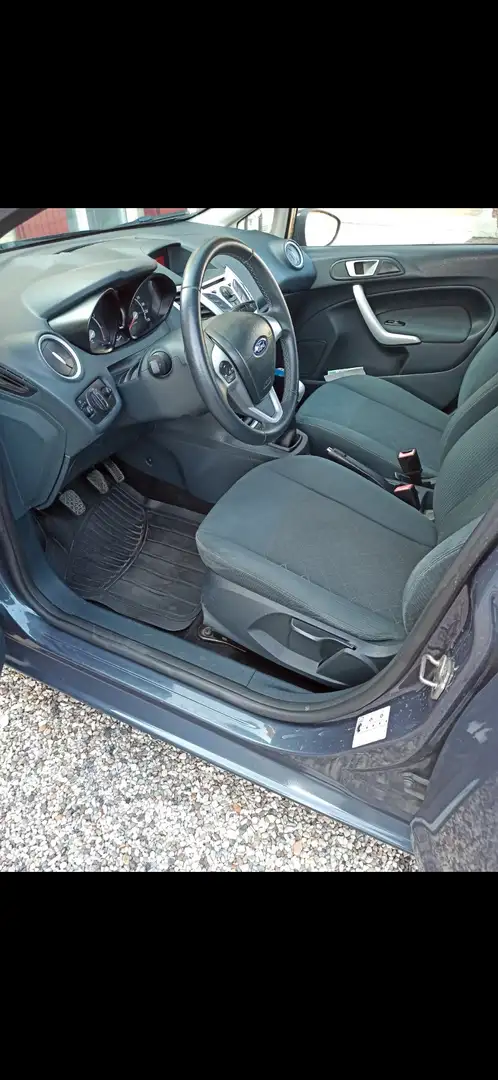 Ford Fiesta 5p 1.2 16v Titanium 82cv - 2