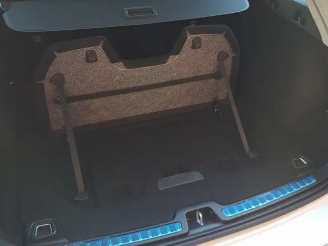 Volvo V60 Plus, T6 AWD Plug-in Hybrid, Elektrisch/Benzin, Dark Ansicht 17