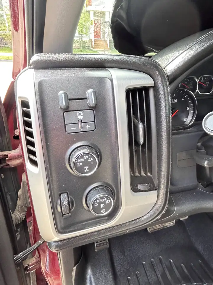 GMC Sierra 1500 снимка GMC Sierra 1500