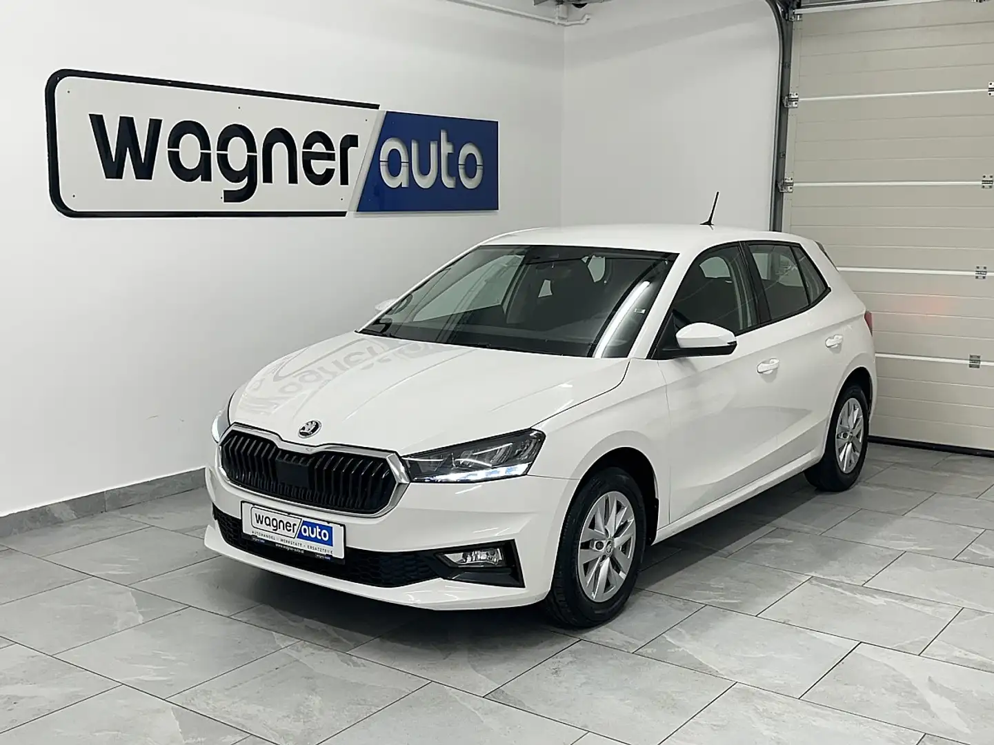 Skoda Fabia Ambition 1,0 LED/APP Connect/Einparkhilfe Weiß - 2