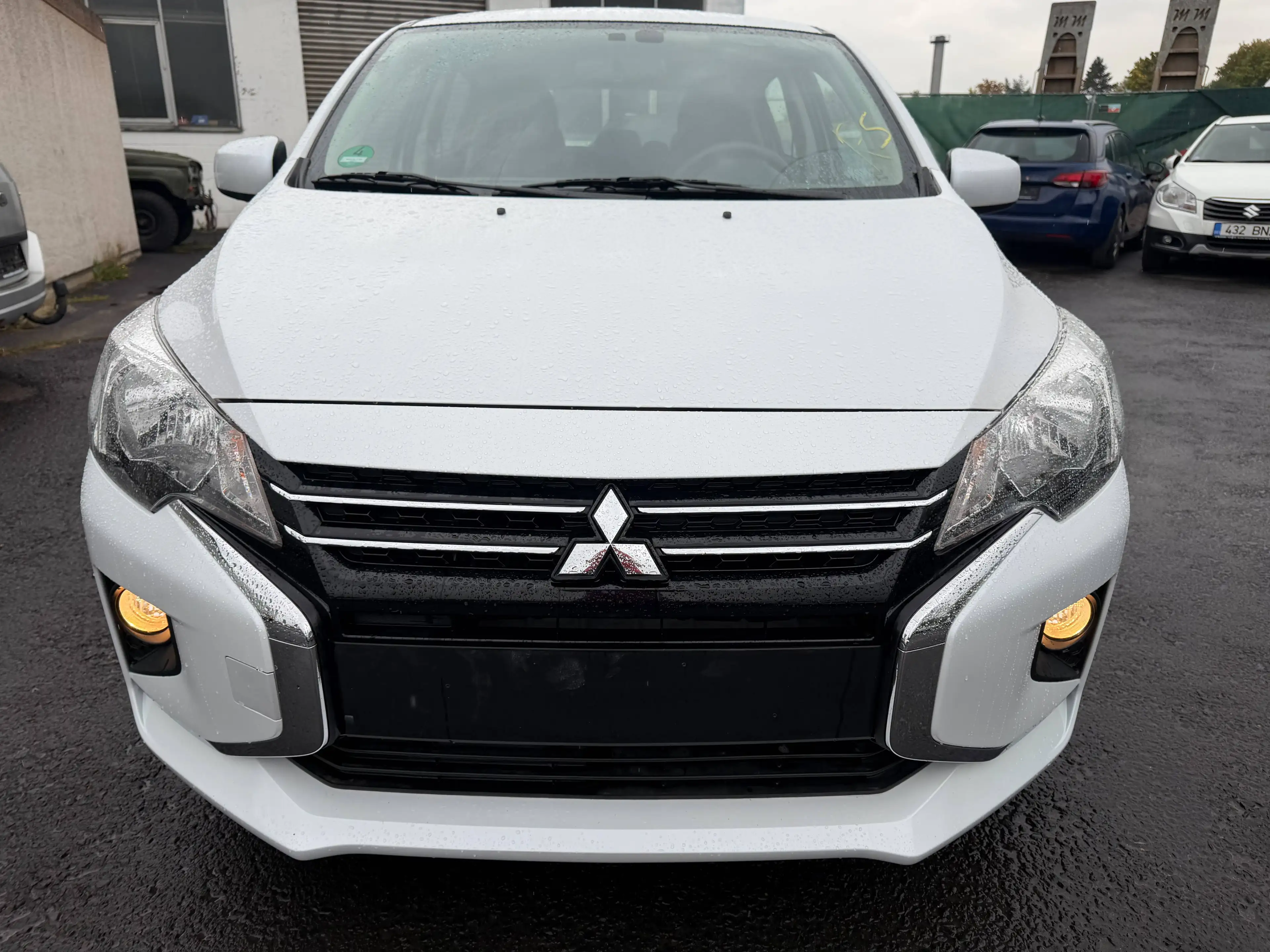 Mitsubishi Space Star Select