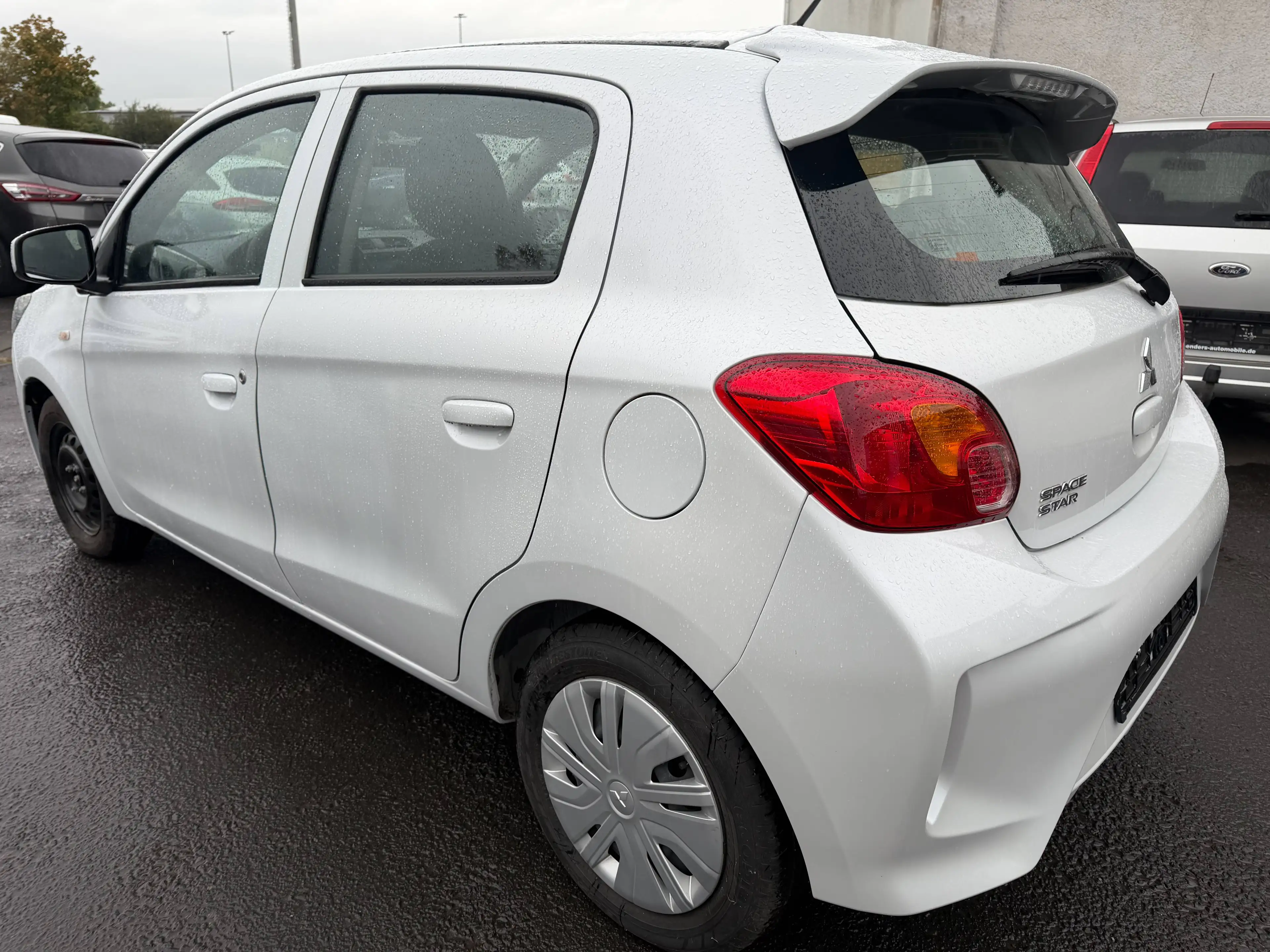 Mitsubishi Space Star Select — photo 5