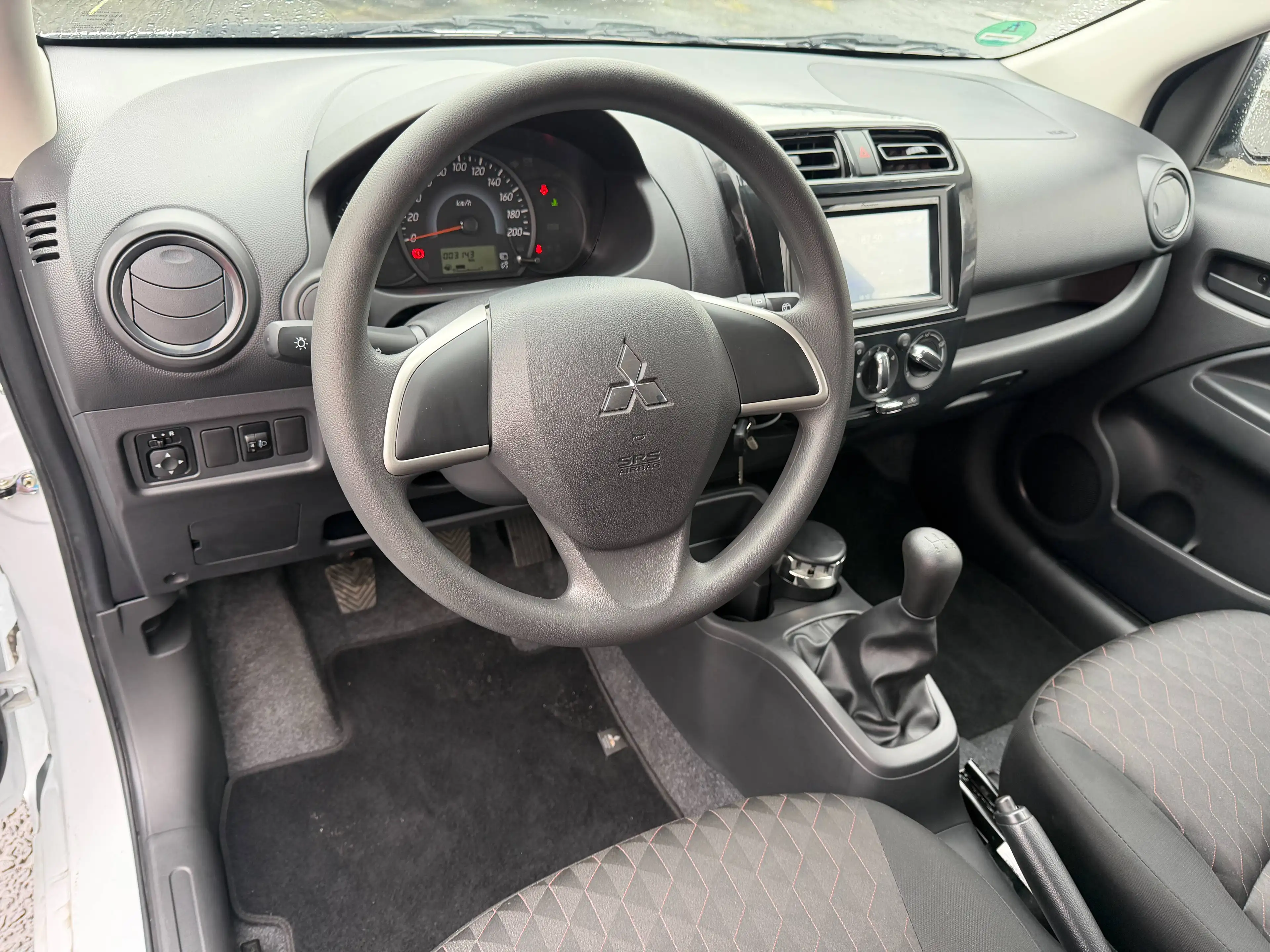 Mitsubishi Space Star Select — photo 7