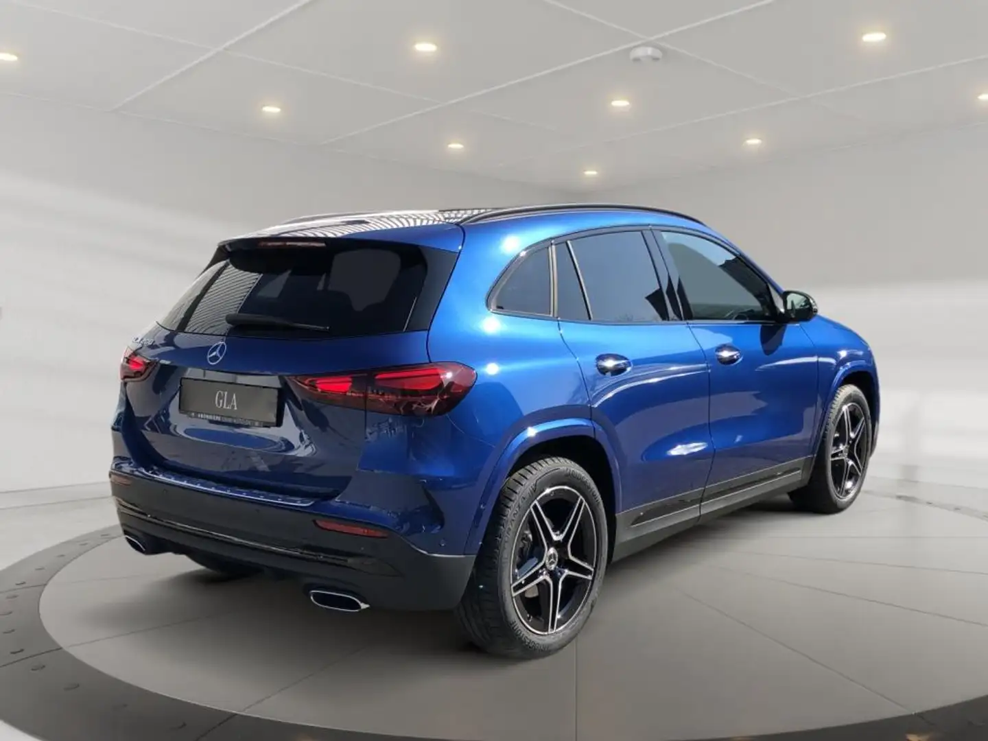 Mercedes-Benz GLA 200 +MBUX+AMG+Wide+MBeam+Pano+AHK+SpurW+PDC Blau - 2