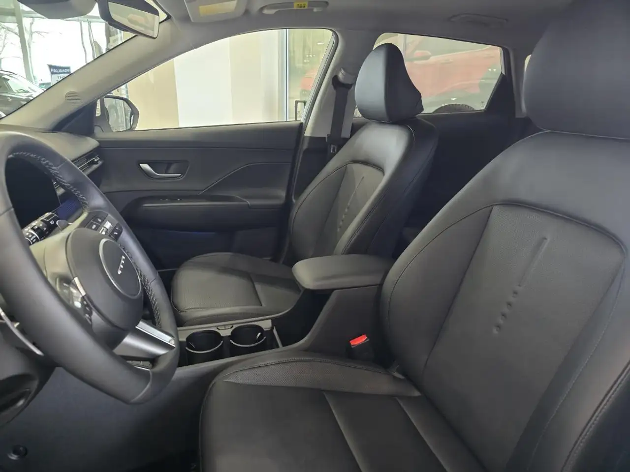 Hyundai KONA снимка Hyundai KONA