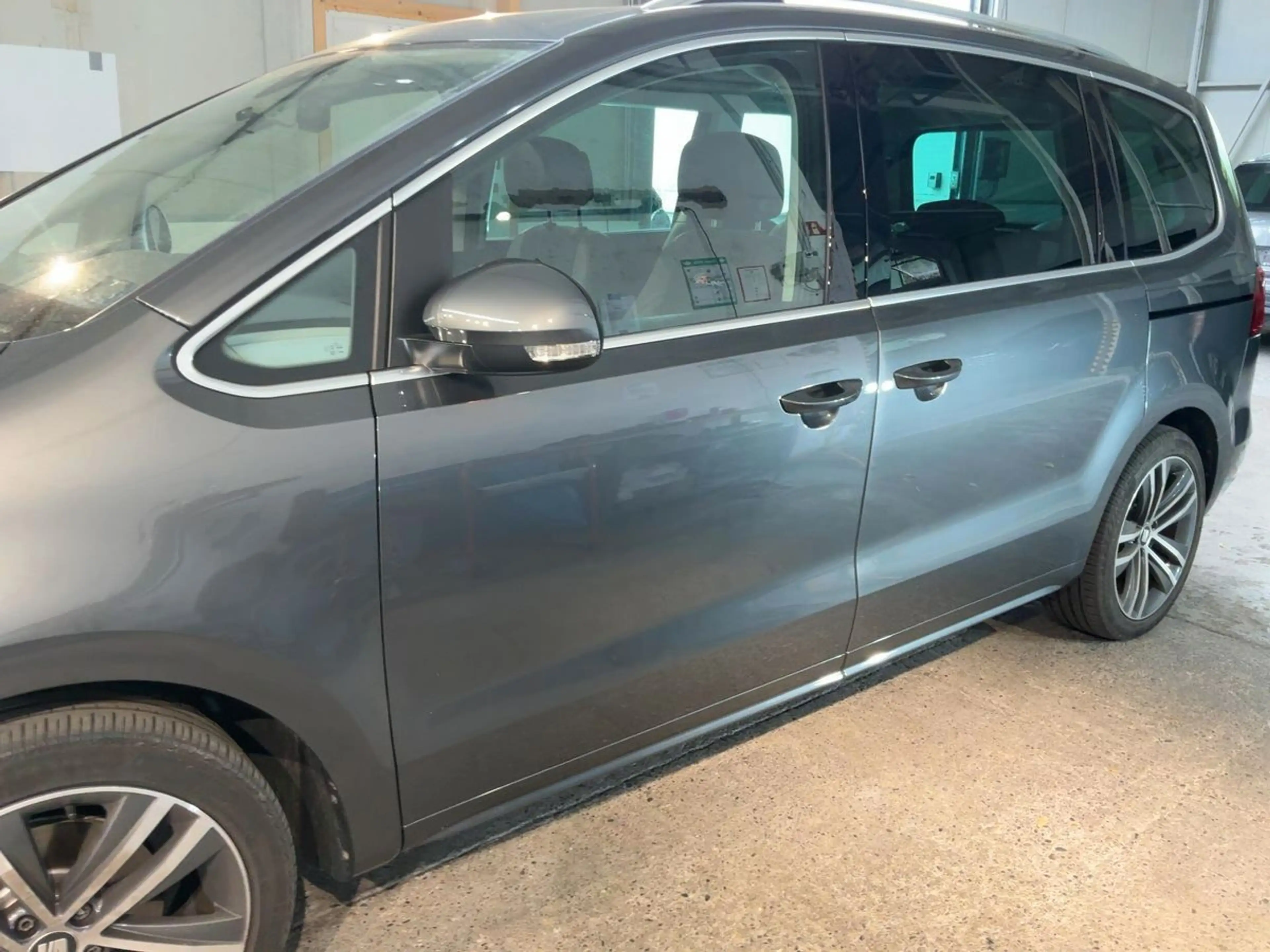 SEAT Alhambra FR-Line 7Sitz *AHK*STHZ*PAN*APP*ACC*SHZ — photo 4