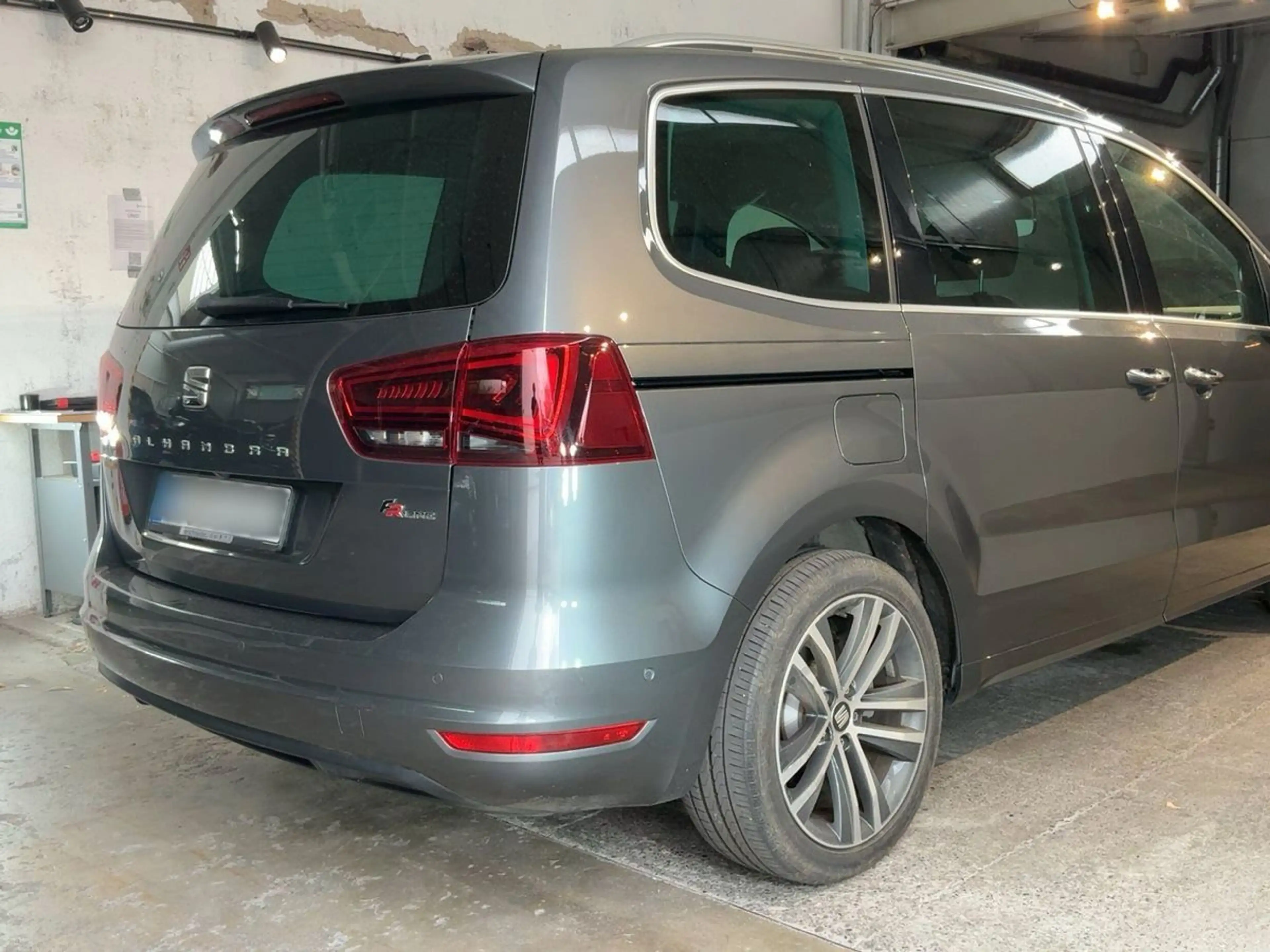 SEAT Alhambra FR-Line 7Sitz *AHK*STHZ*PAN*APP*ACC*SHZ — photo 7