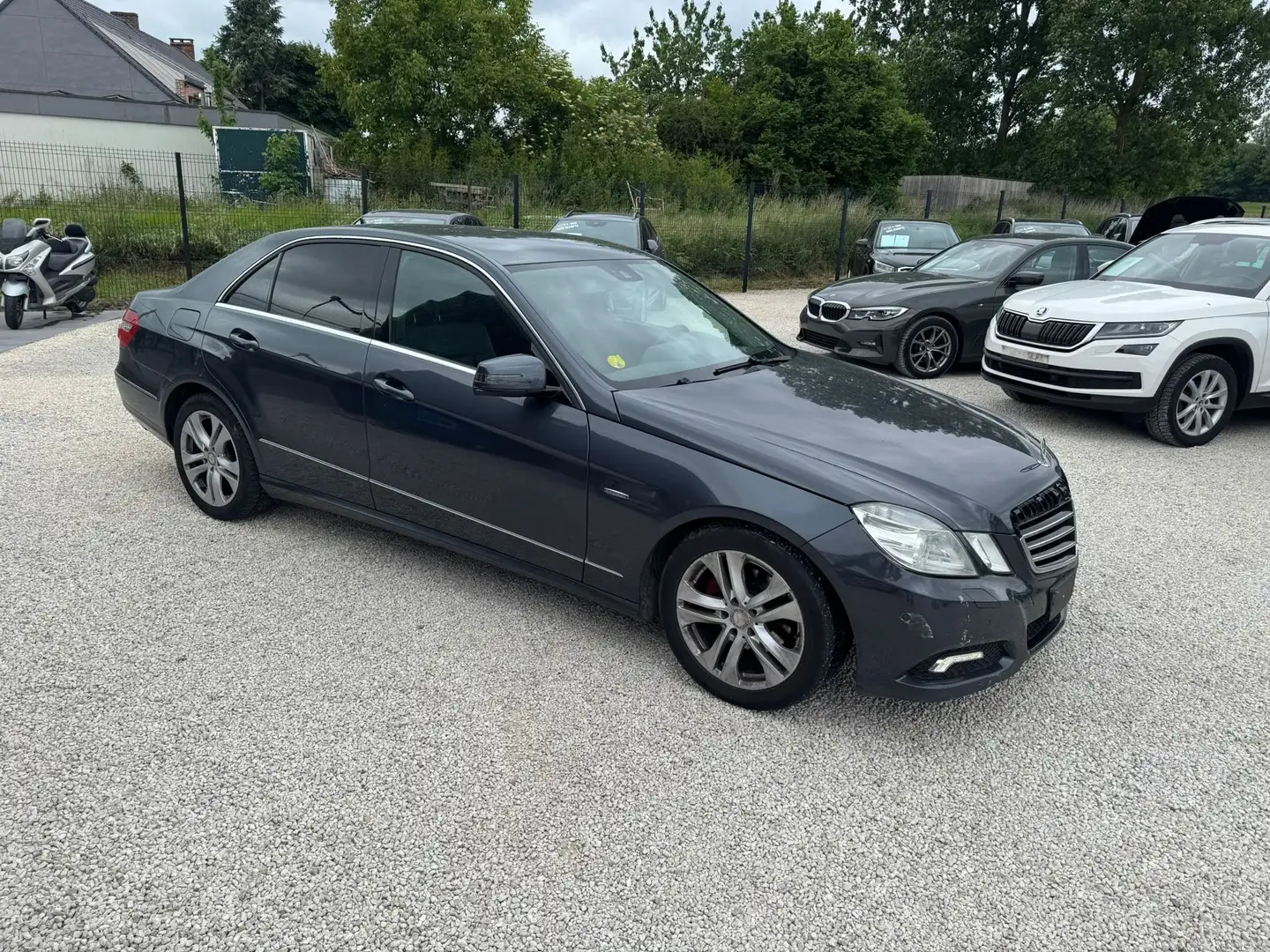 Mercedes-Benz E 220 CDI BE Avantgarde - !! EXPORT / MARCHAND !! - Eu5 Gris - 2