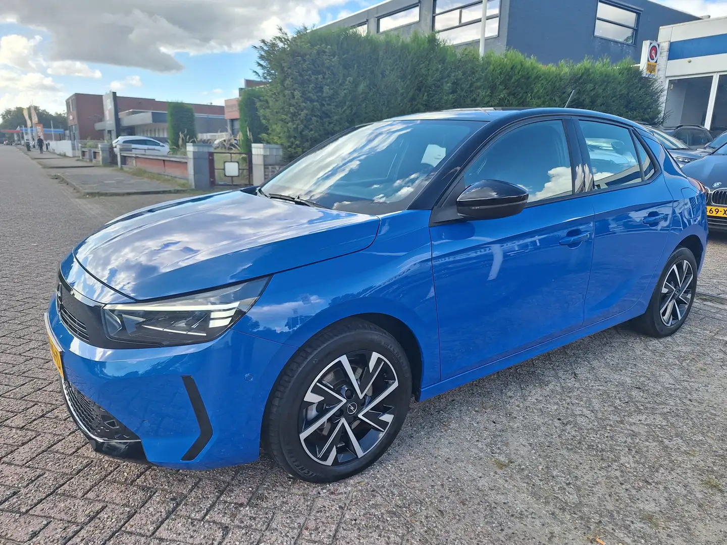 Opel Corsa 1.2 Turbo GS Bleu - 2