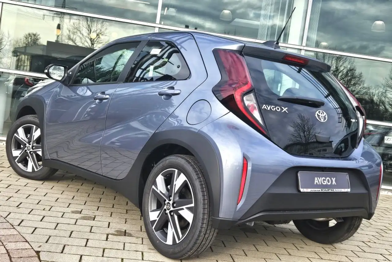 Toyota Aygo X 1,5 Hybrid Active 4