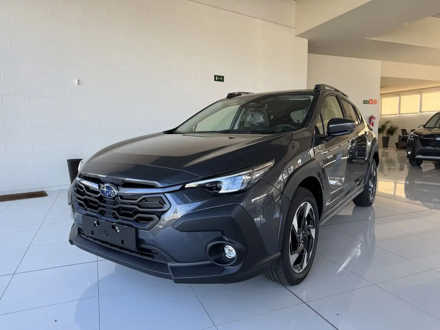 Subaru Crosstrek 2.0i Hybrid Touring CVT Gris - 1