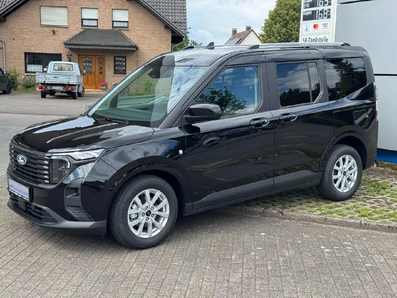 Ford Tourneo Courier Titanium 3