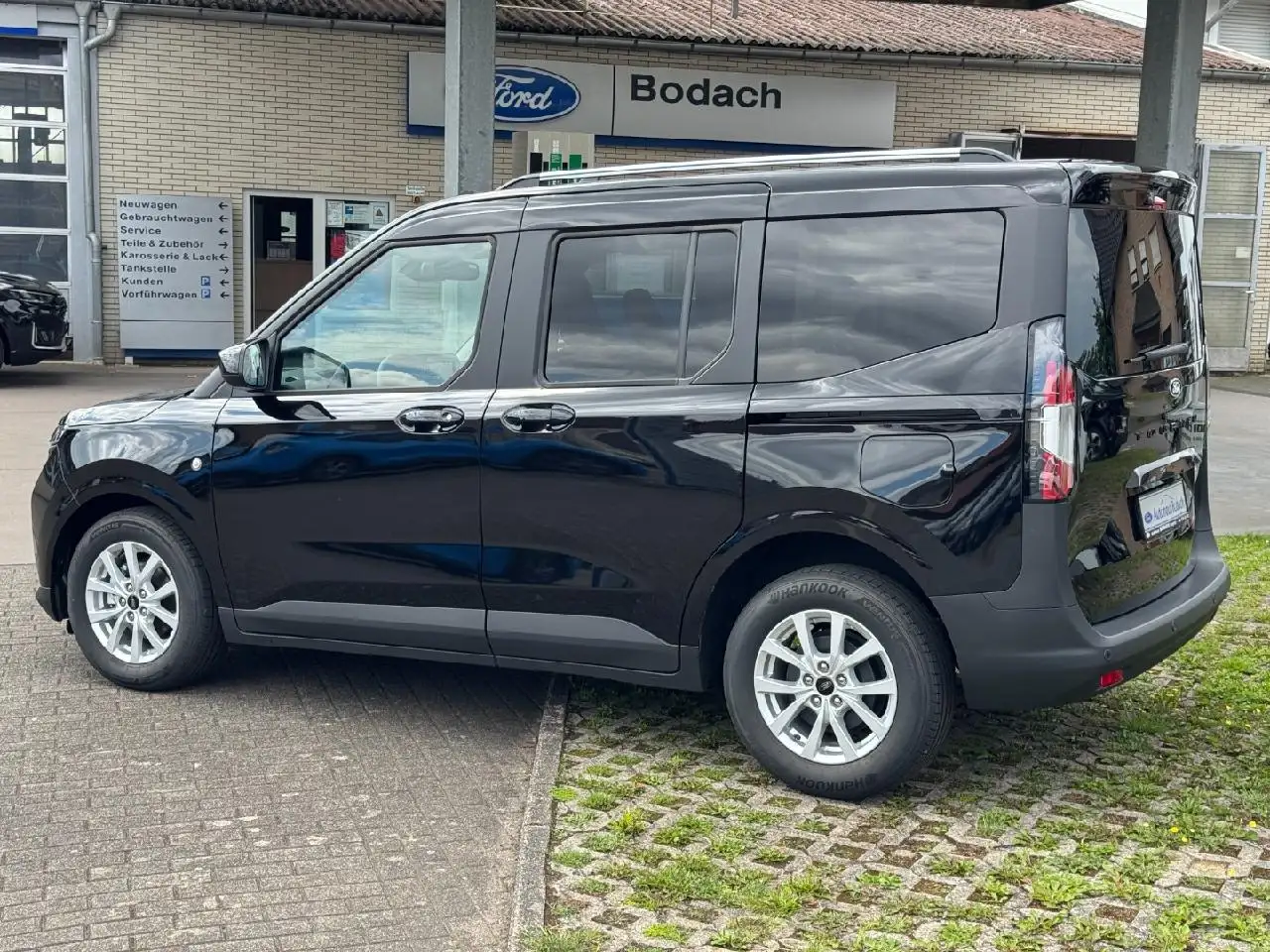 Ford Tourneo Courier Titanium 6