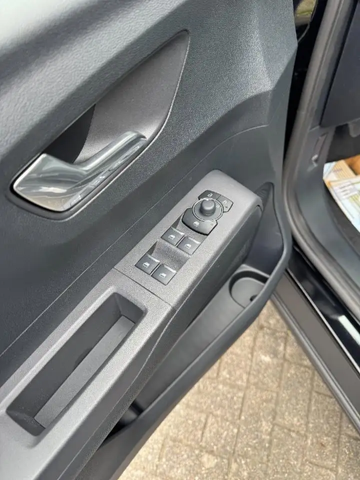 Ford Tourneo Courier Titanium 12