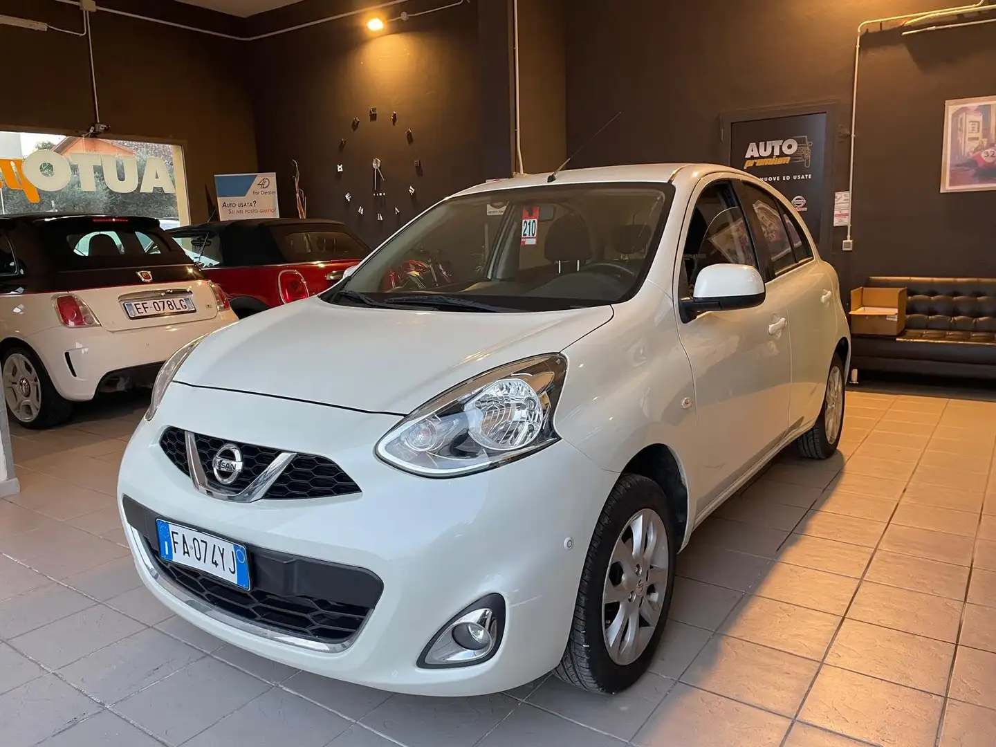 Nissan Micra Micra 1.2 TEKNA * NEOPATENTATO * 2015 Wit - 1