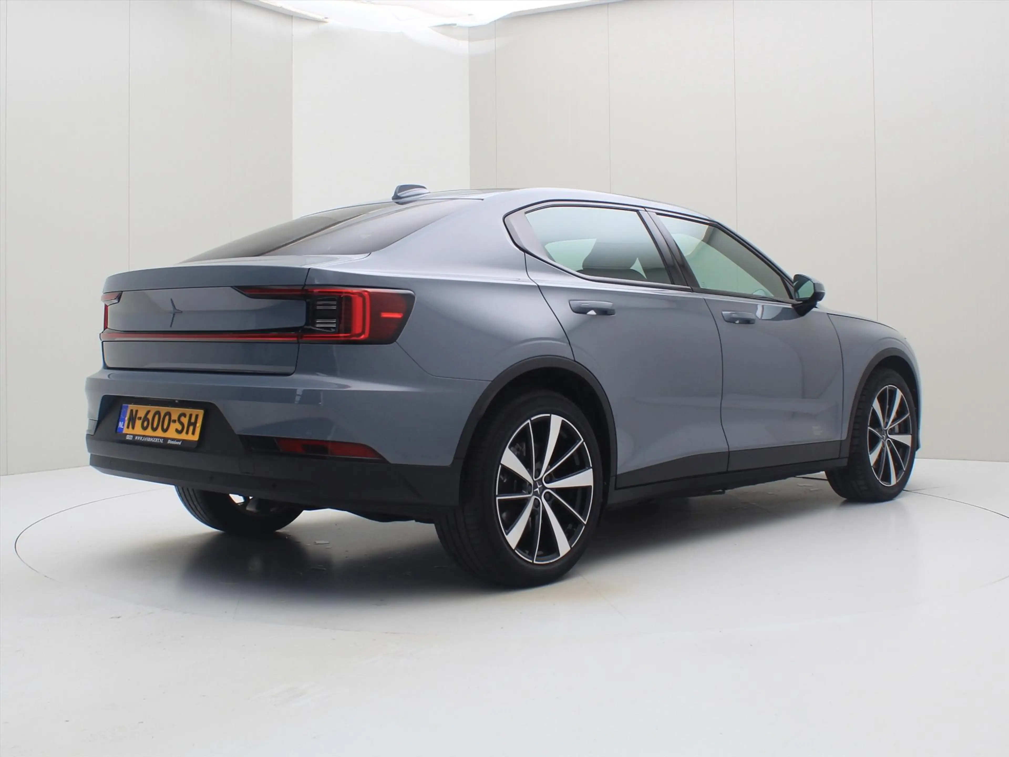 Polestar 2 170kW Long Range Single Motor 231pk [ TREKHAAK+PLU — photo 4