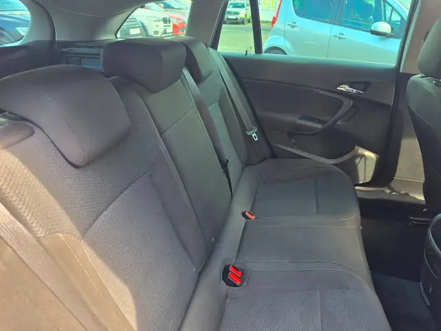 Opel Insignia view 26