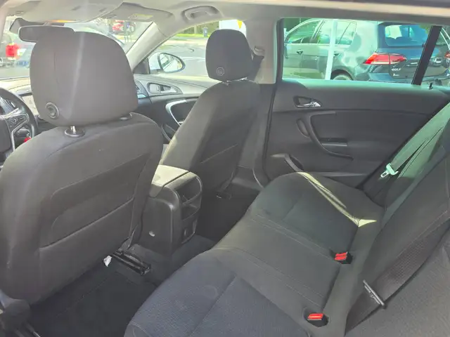 Opel Insignia view 19