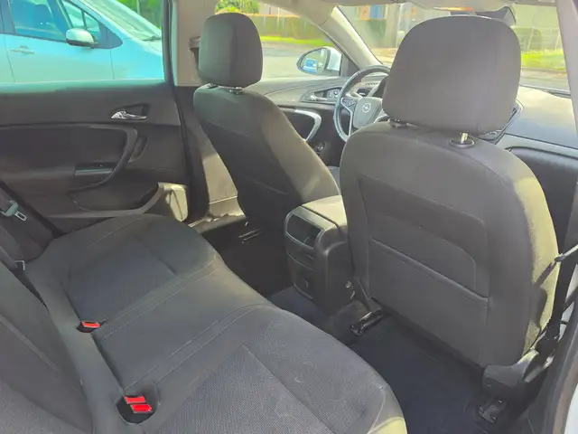 Opel Insignia view 27