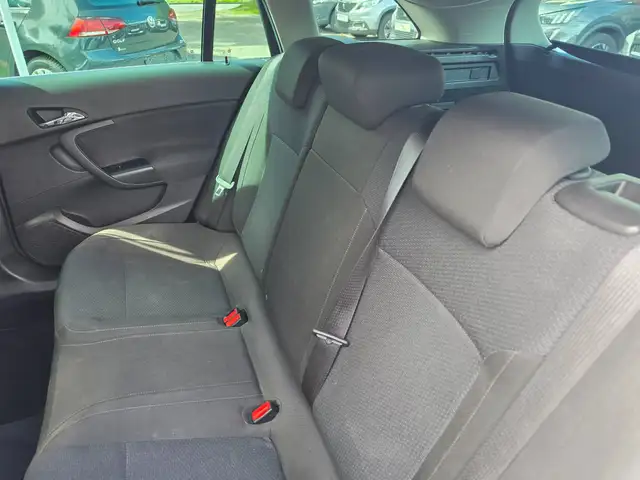 Opel Insignia view 20
