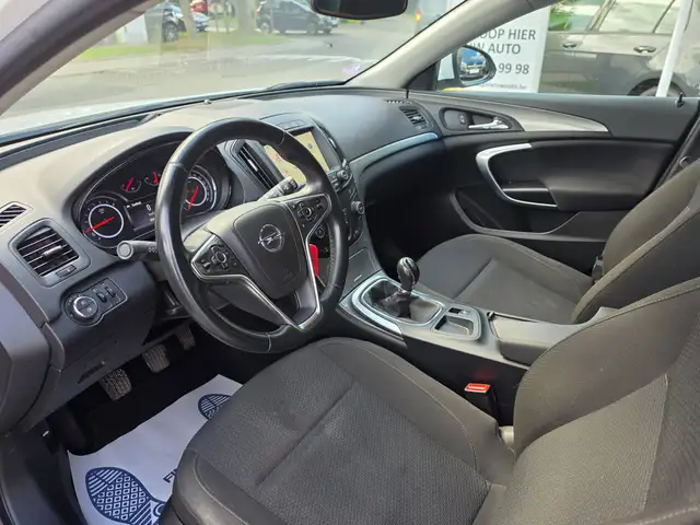Opel Insignia view 10