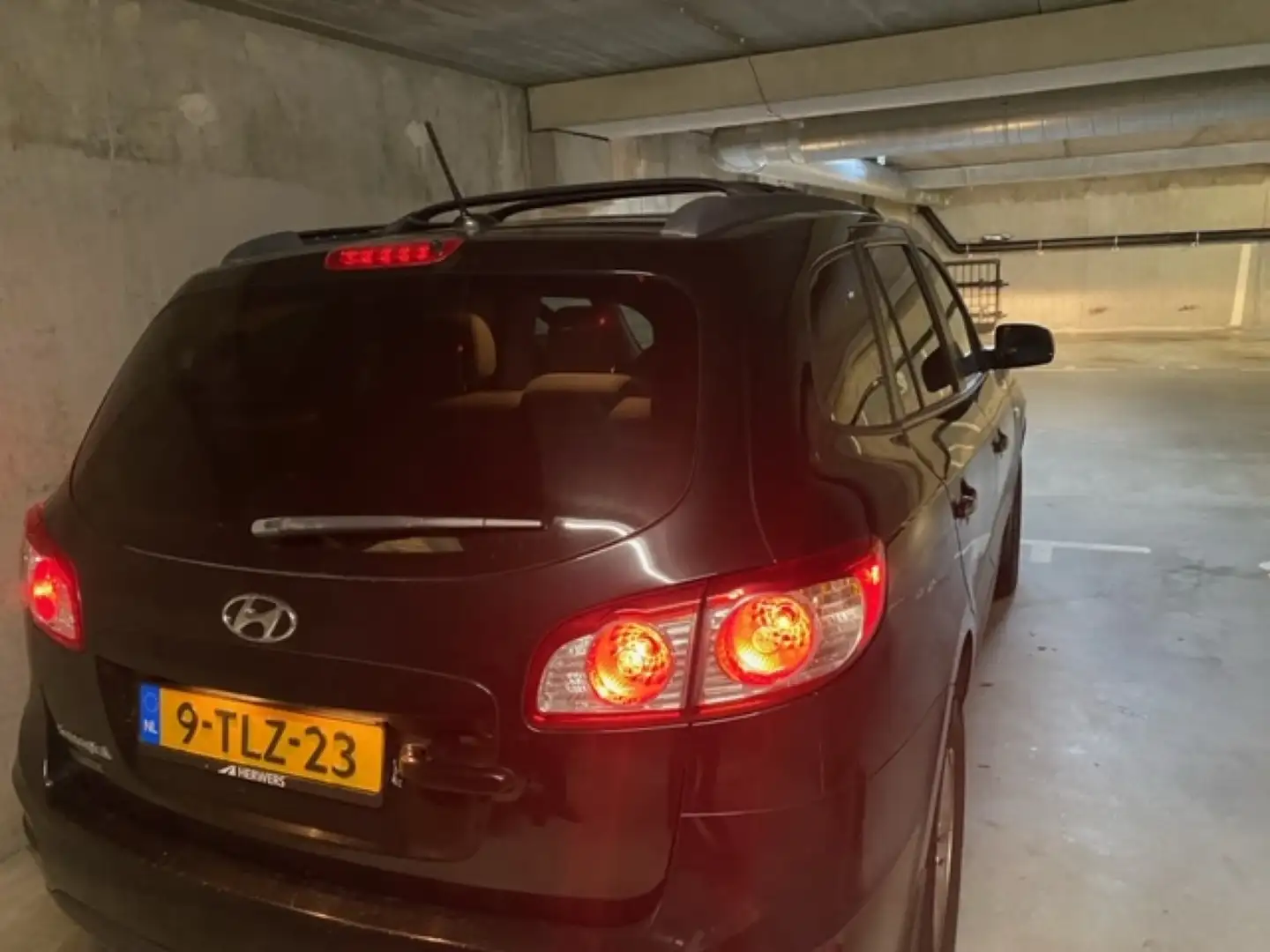 Hyundai SANTA FE 2.4-L L-4 DOHC - 2