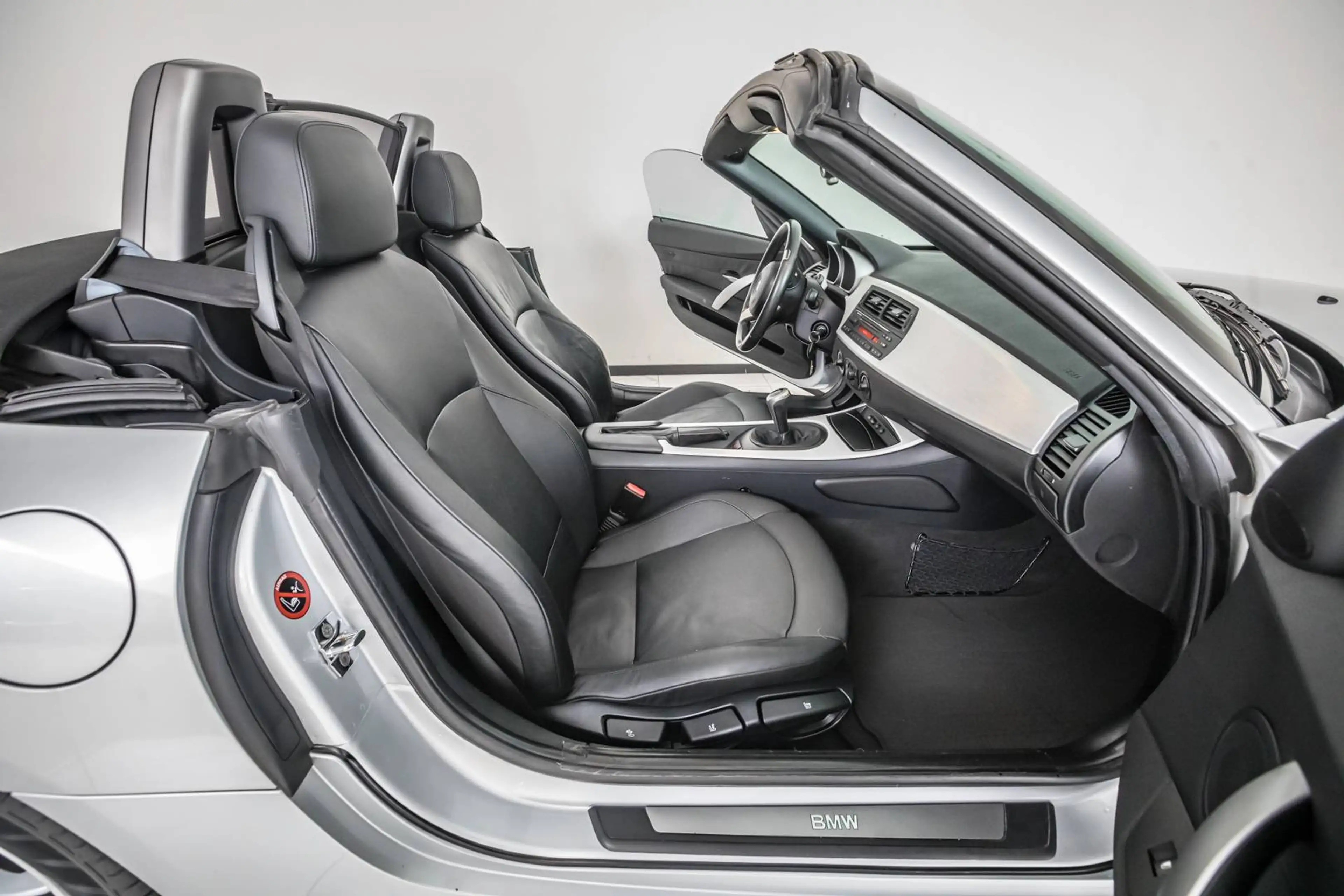 BMW Z4 2.0i — photo 14