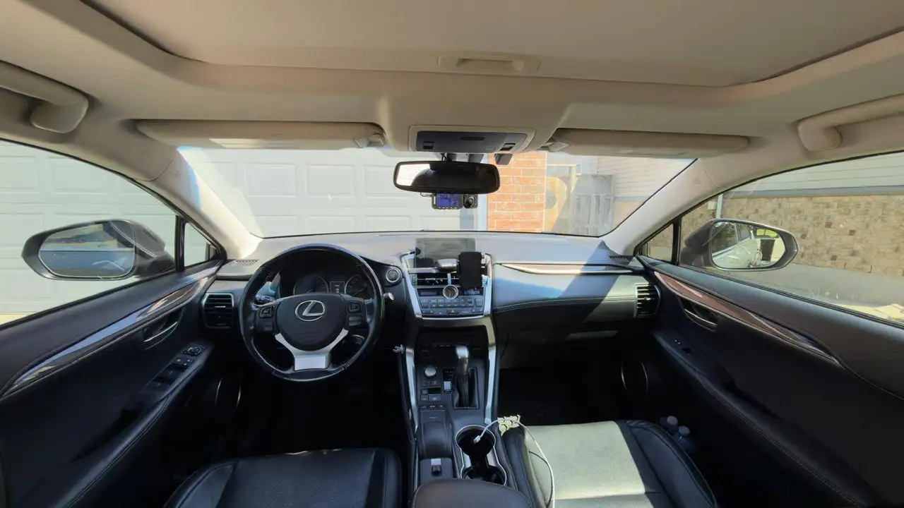Lexus NX 200t photo Lexus NX 200t