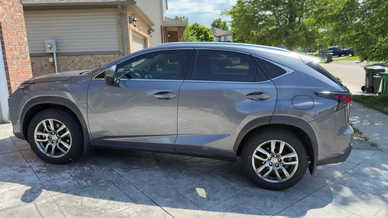 Lexus NX 200t photo Lexus NX 200t
