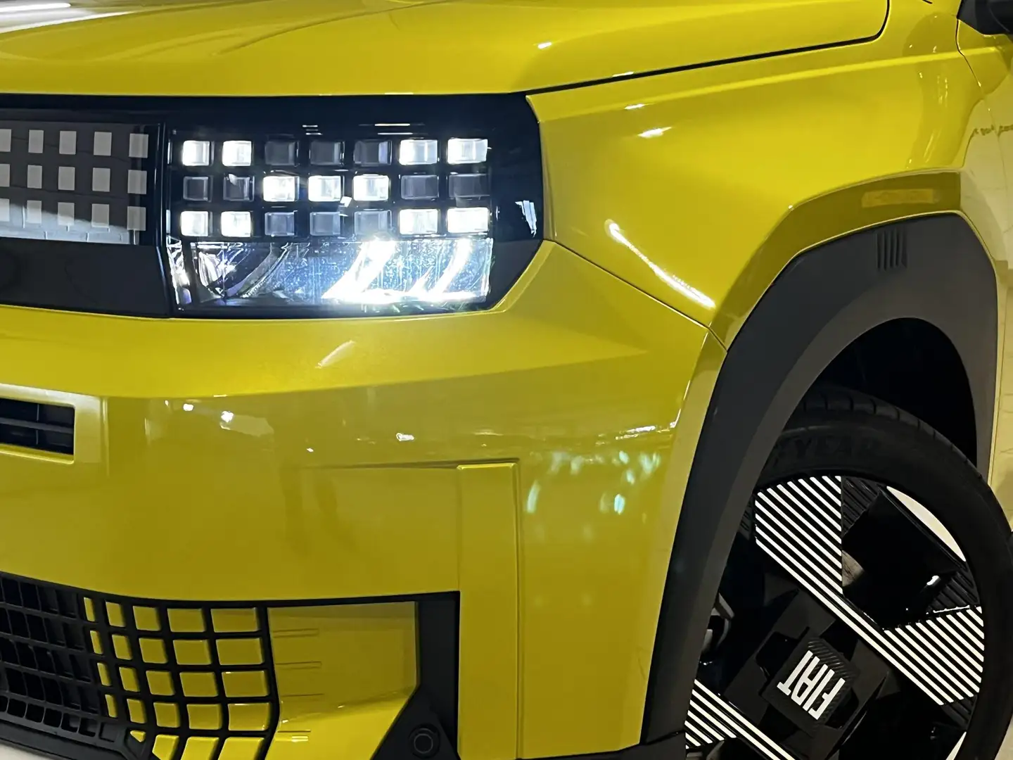 Fiat Grande Panda La Prima EV 44kWh 113pk | VERW. VOORRUIT | VERW. V Jaune - 2