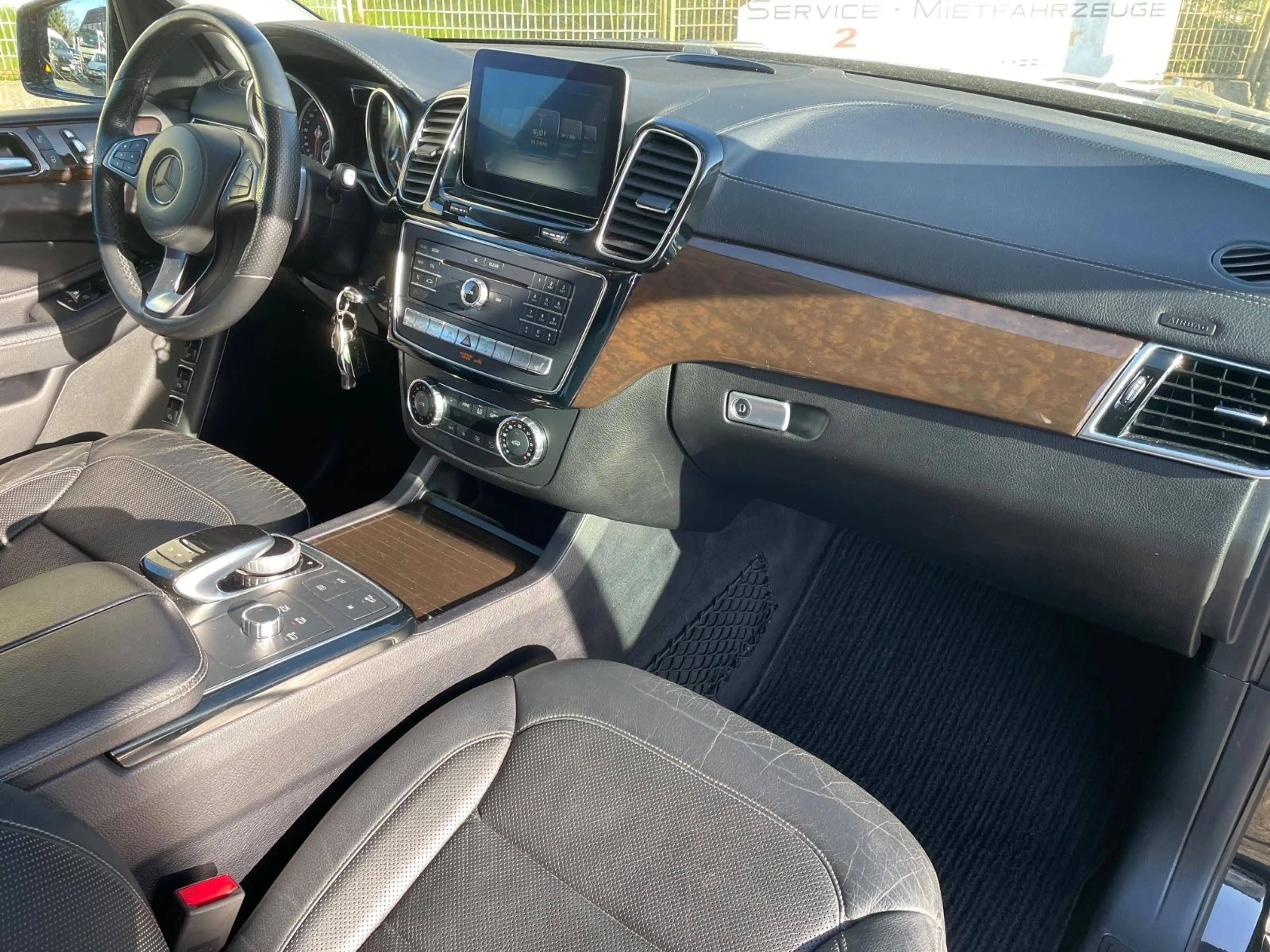 Mercedes-Benz GLS 350 d 4Matic Pano / 360° / DIS+ / AHK / 7 SP — photo 7