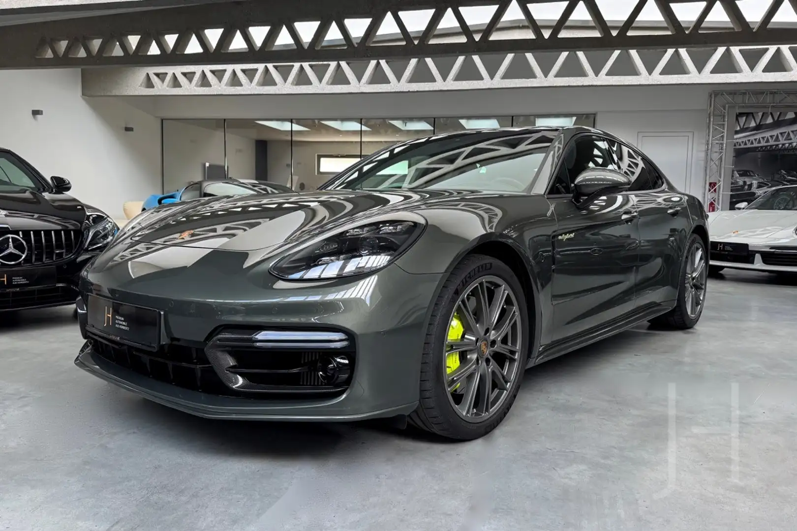 Porsche Panamera 4 E-Hybrid Groen - 2