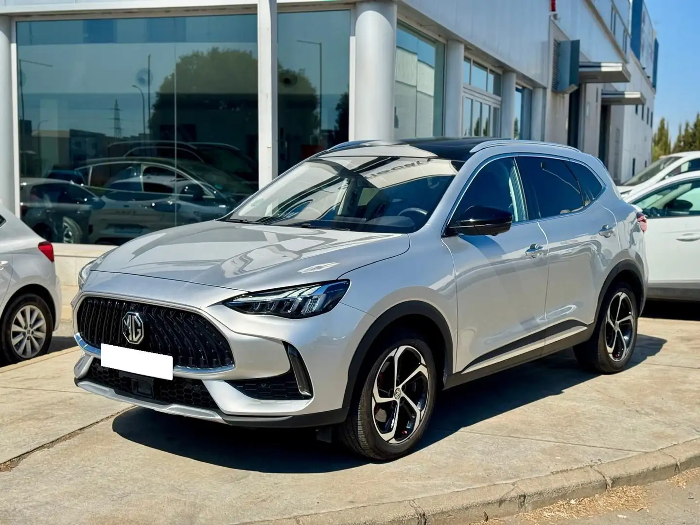 MG HS 1.5 T-GDI Luxury Aut. Plateado - 1
